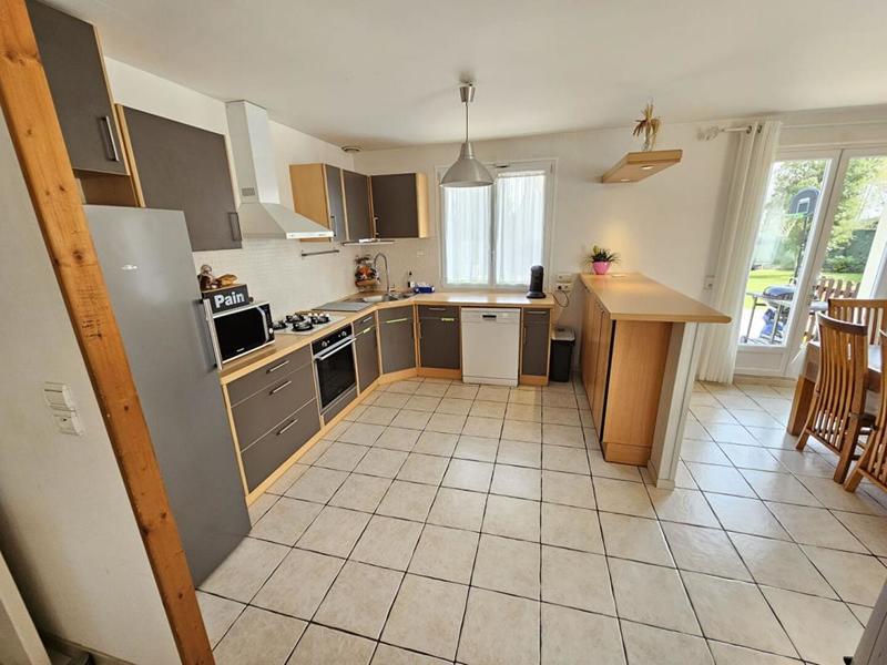 Maison - 140 m² - 8 pièces