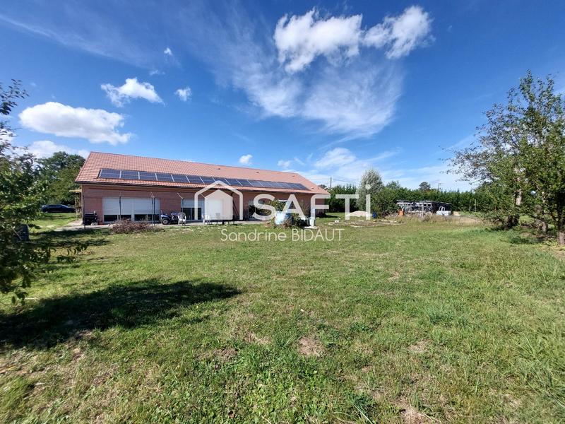 Maison - 282 m² - 8 pièces