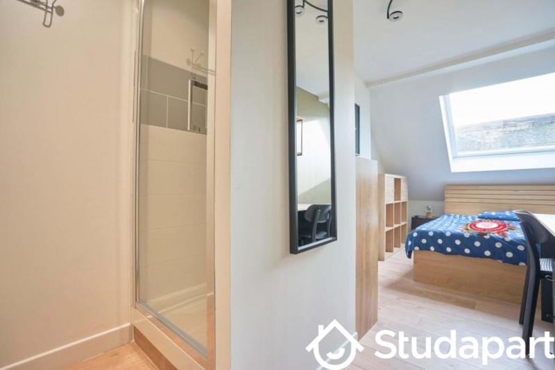 Chambre - 13 m² - 1 pièce