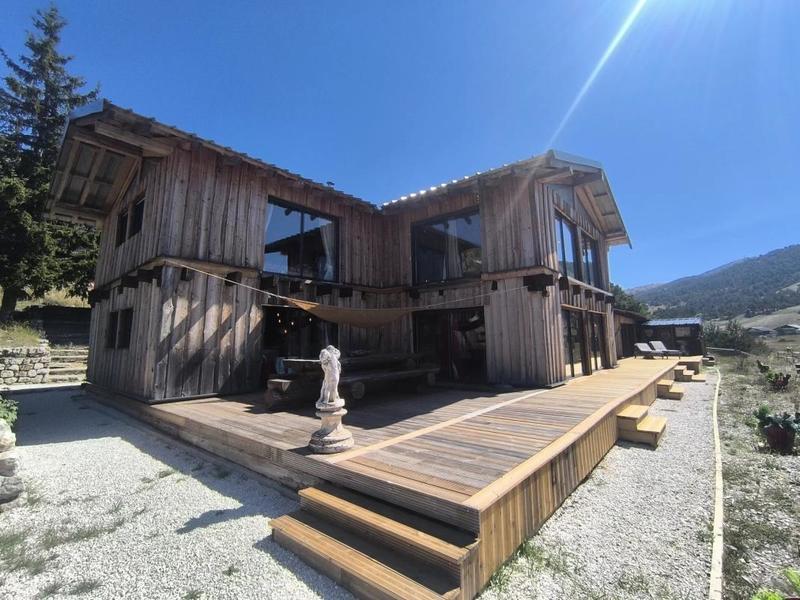 Châlet - 350 m² - 10 pièces