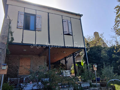 Maison - 300 m² - 10 pièces