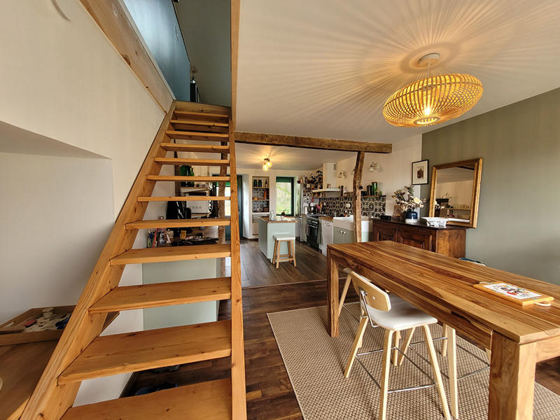 Maison - 150 m² - 5 pièces