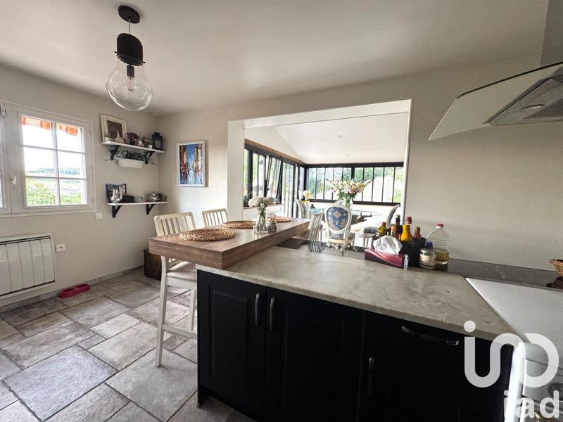 Maison - 196 m² - 6 pièces