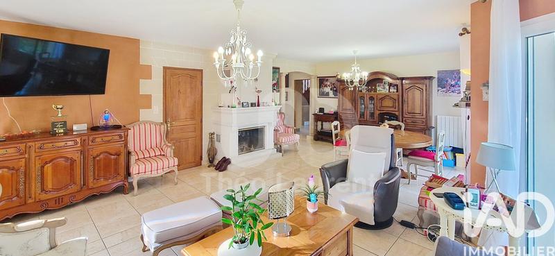 Maison - 182 m² - 7 pièces