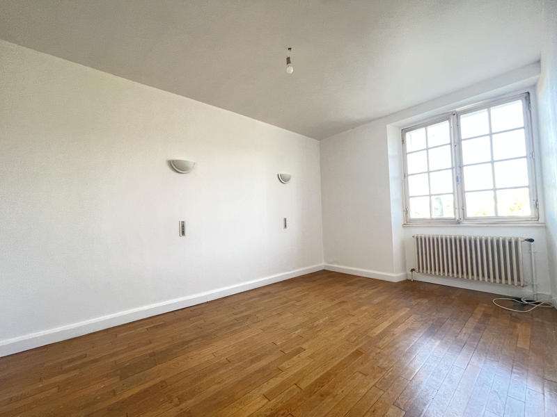 Maison - 128 m² - 7 pièces