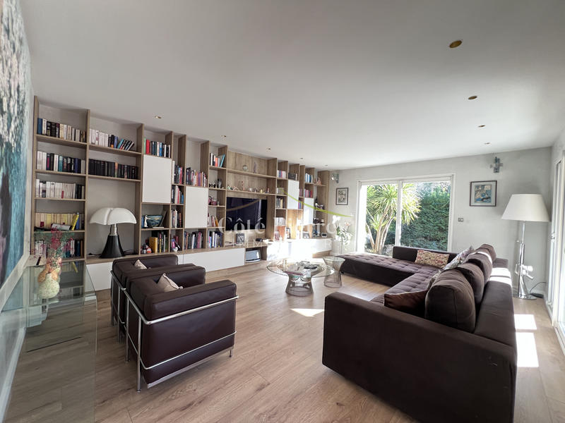 Villa - 140 m² - 6 pièces