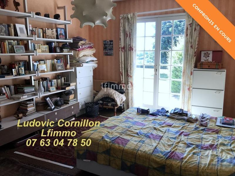 Maison - 207 m² - 11 pièces