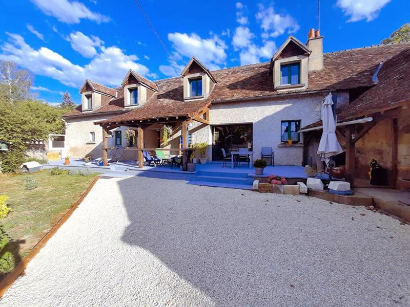 Maison - 147 m² - 6 pièces