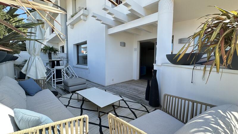 Appartement - 100 m² - 3 pièces