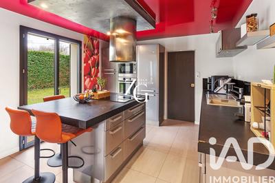 Maison - 98 m² - 5 pièces