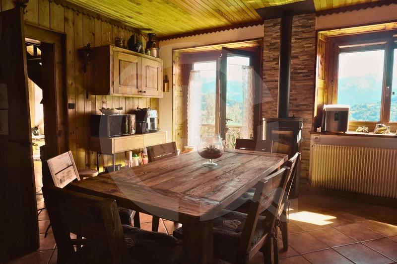 Maison - 265 m² - 15 pièces