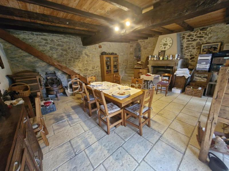 Longère - 350 m² - 15 pièces