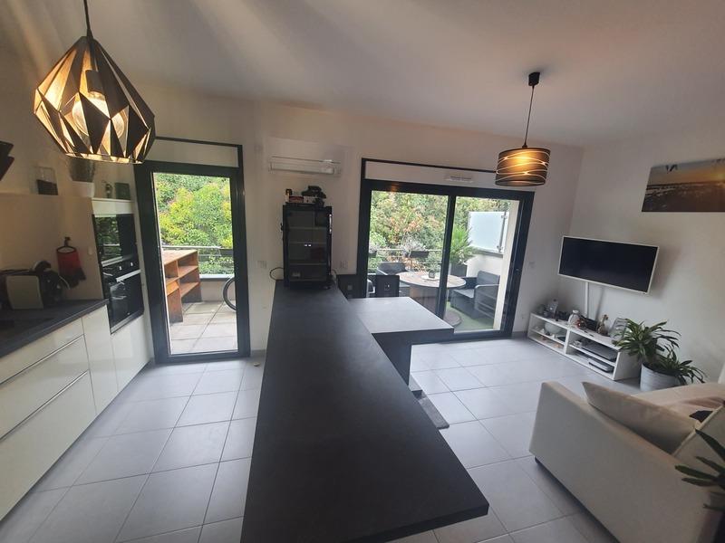 Appartement - 61 m² - 3 pièces