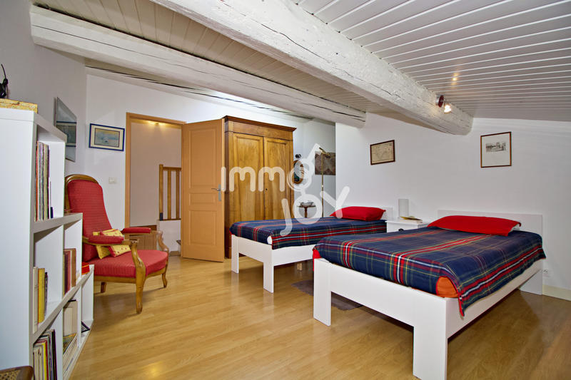 Maison - 138 m² - 5 pièces