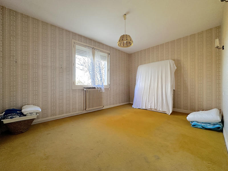 Maison - 260 m² - 8 pièces