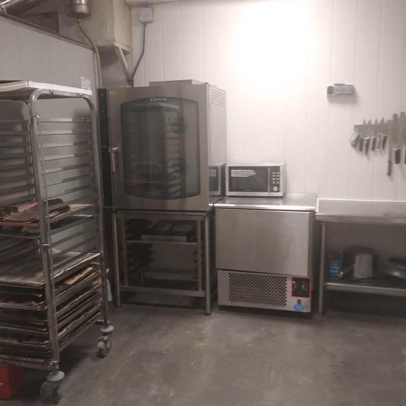 Fonds de commerce - Magasins - 132 m²