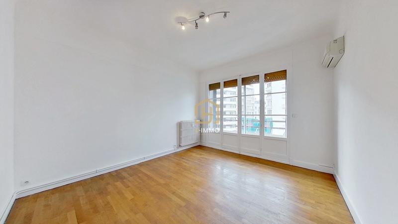 Appartement - 88 m² - 4 pièces