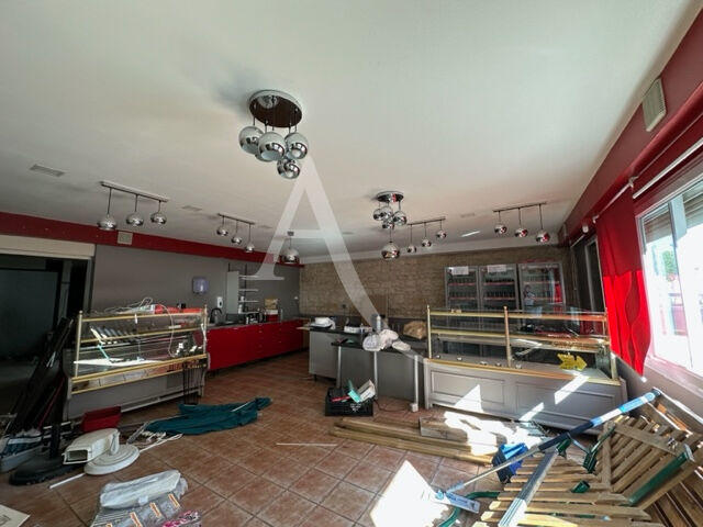 Local commercial - 166 m²