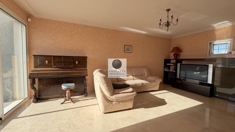 Appartement - 203 m² - 7 pièces