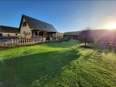 Maison traditionnelle - 120 m² - 6 pièces