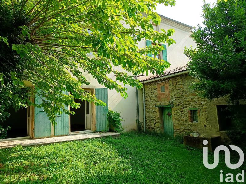 Maison - 196 m² - 7 pièces