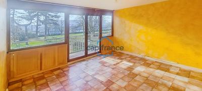 Appartement - 75 m² - 4 pièces