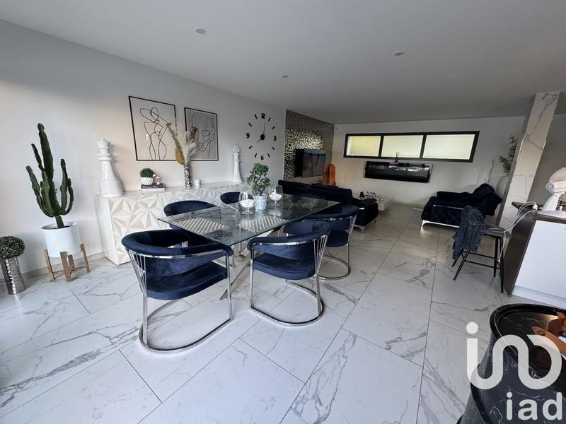 Maison - 105 m² - 4 pièces