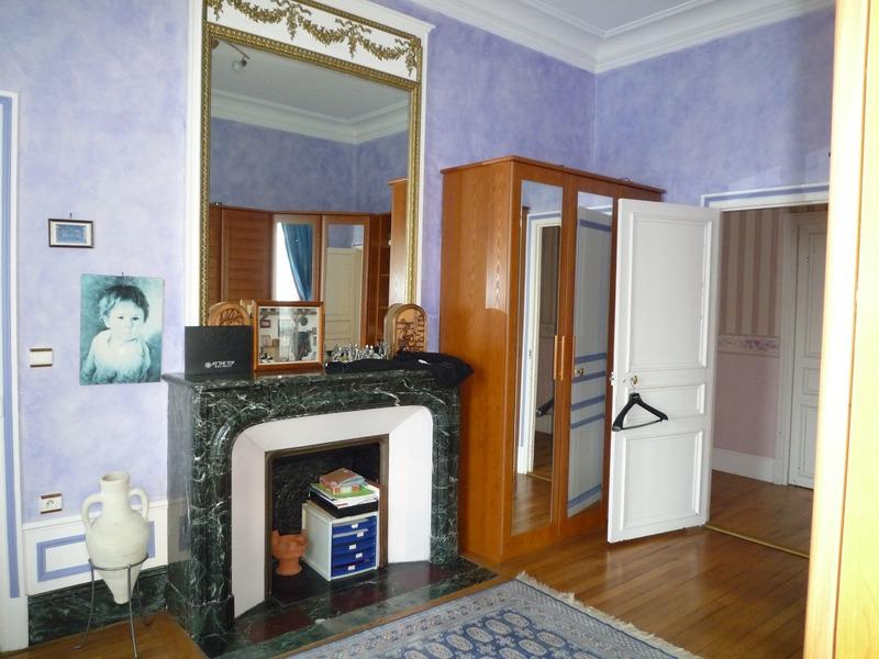 Demeure - 750 m² - 25 pièces