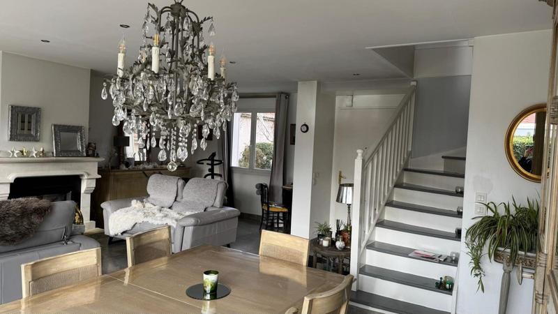 Maison - 120 m² - 6 pièces