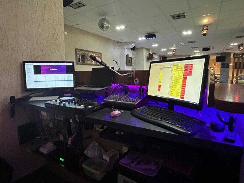 Local commercial - 438 m² - 5 pièces