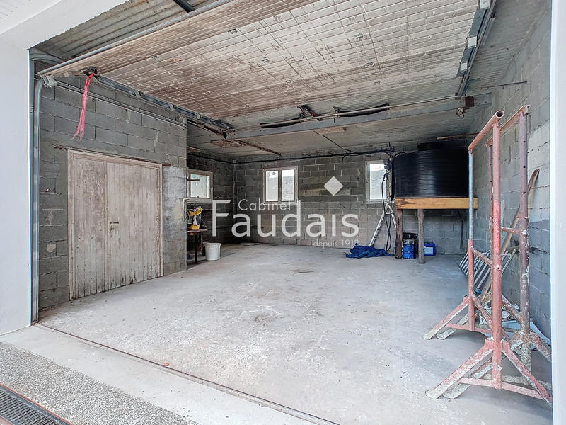 Maison - 198 m² - 8 pièces