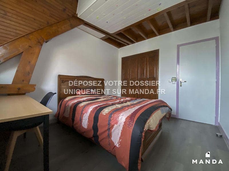 Chambre - 12 m² - 8 pièces