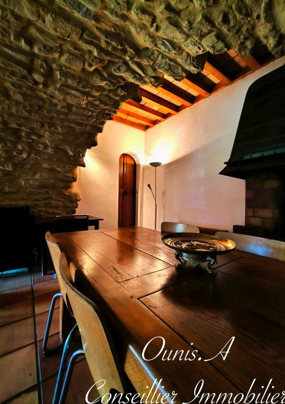 Maison - 210 m² - 6 pièces