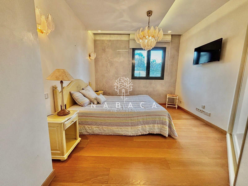 Appartement - 218 m² - 2 pièces