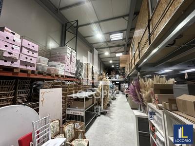 Local d'activité / Entrepôt - 496 m²