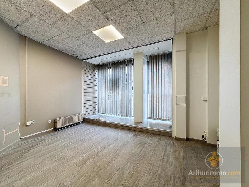 Bureau - 331 m² - 9 pièces