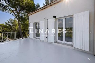 Appartement - 95 m² - 4 pièces