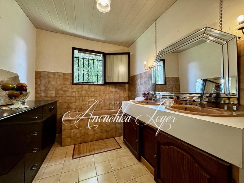 Maison - 114 m² - 6 pièces