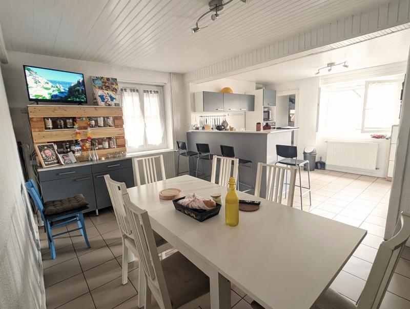 Villa - 176 m² - 8 pièces