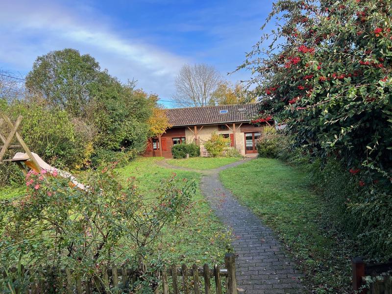 Corps de ferme - 195 m² - 9 pièces