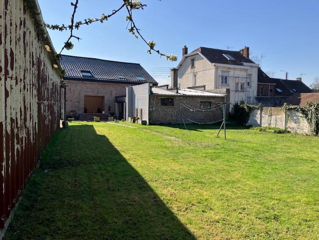 Maison - 260 m² - 8 pièces