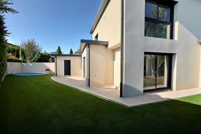 Villa - 122 m² - 5 pièces