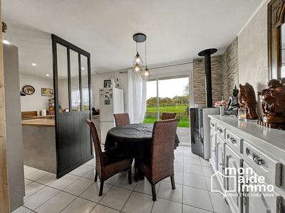 Maison - 80 m² - 4 pièces