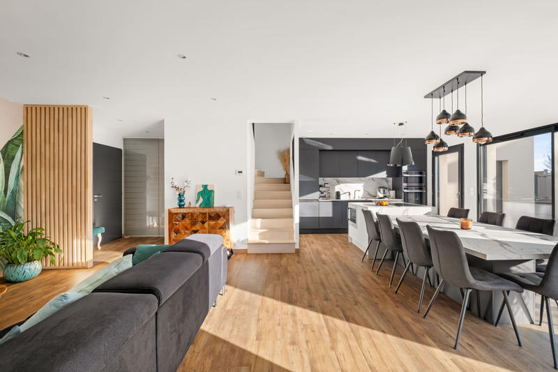 Maison - 111 m² - 5 pièces