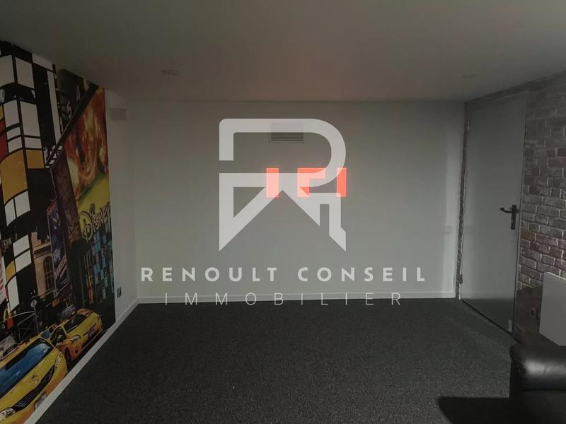 Maison - 240 m² - 9 pièces