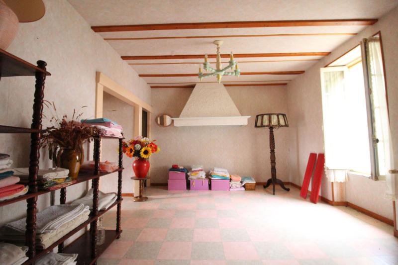 Maison - 208 m² - 10 pièces