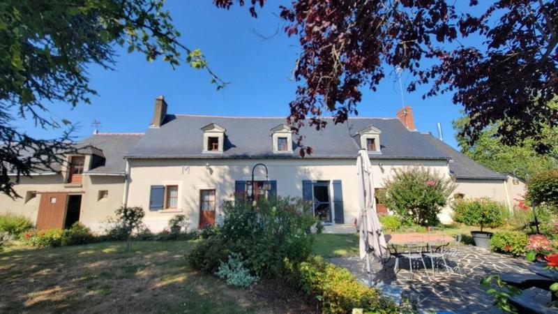 Maison - 195 m² - 9 pièces