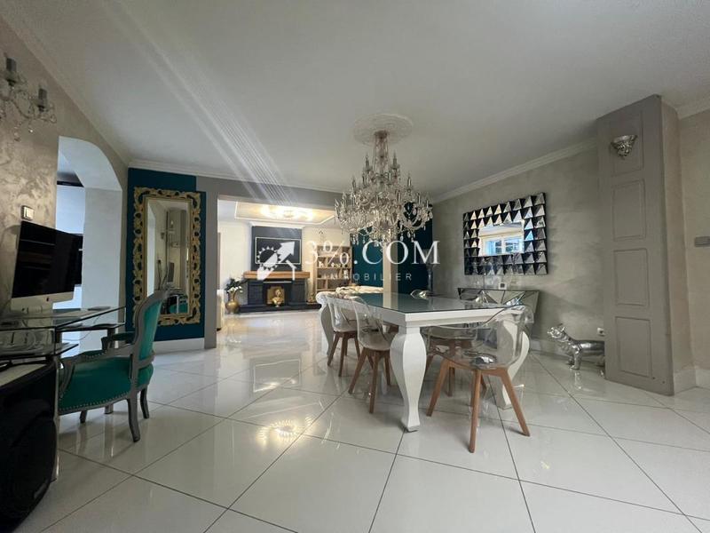 Maison - 187 m² - 6 pièces