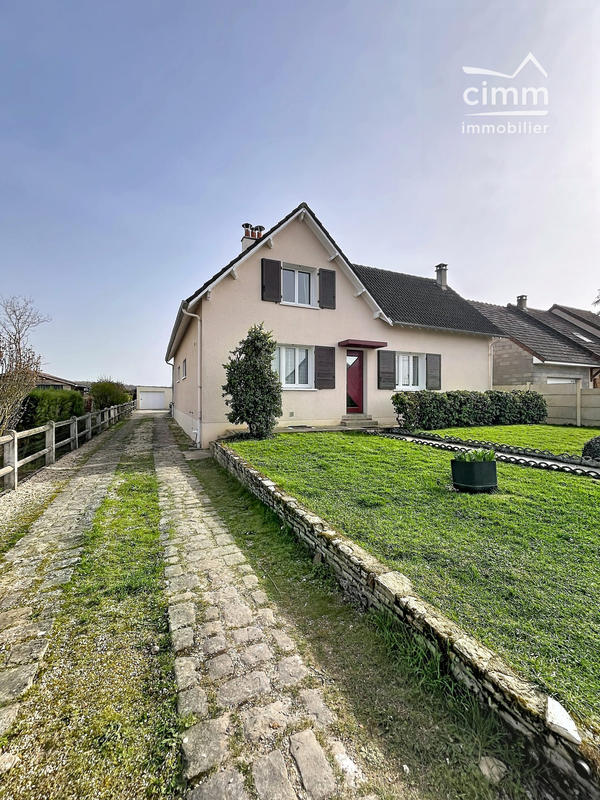 Maison - 177 m² - 6 pièces