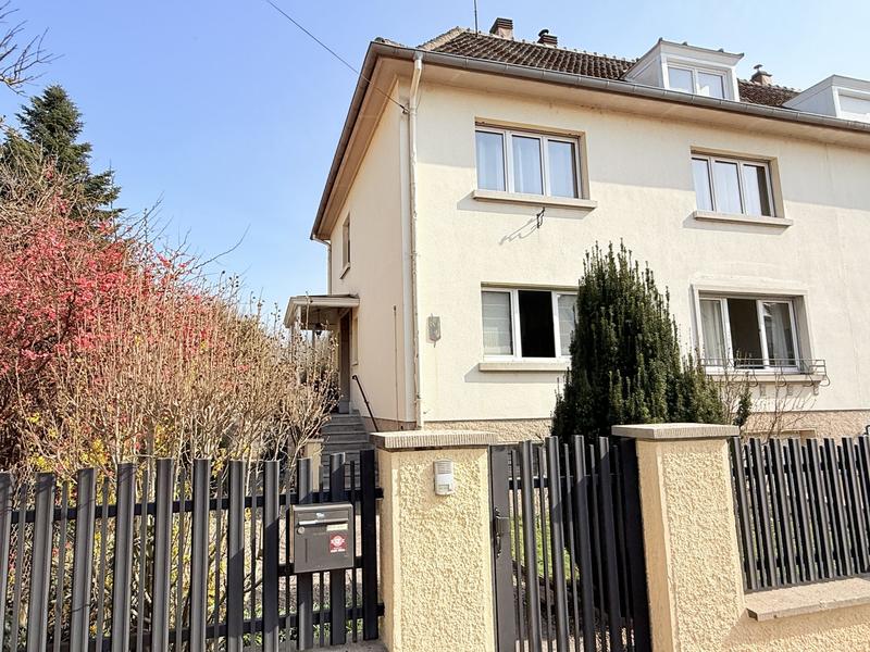 Maison - 122 m² - 5 pièces